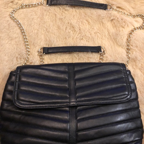 Talbots Handbags - NWOT TALBOTS Quilted Leather Purse